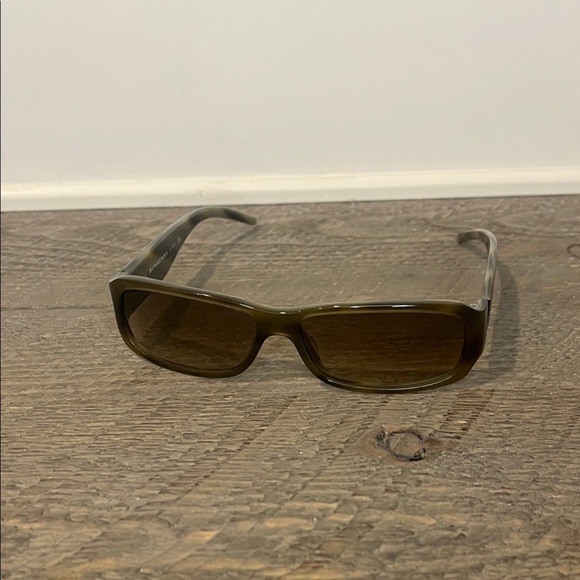 NWOT VTG Burberry 135 8483/S BXCD 57 14 Wmns Olive Nova Check Sunglasses - Picture 3 of 11